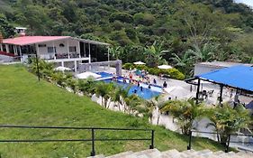 Finca Villa Carmen, Vía Magdalena